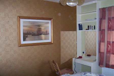 A Docklands flat bedroom
